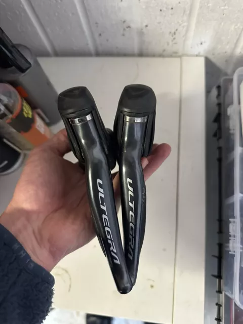 Shimano Ultegra DI2 ST-R8070 Set cambi idraulici