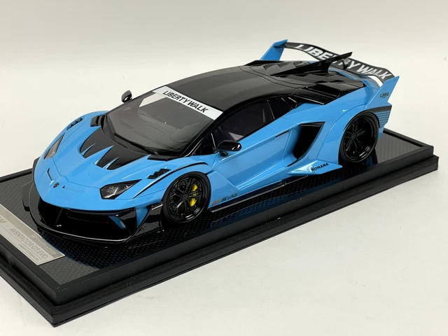 1/18 T&P Lamborghini Aventador Liberty Walk 3.0 Red Bull Sur Base En