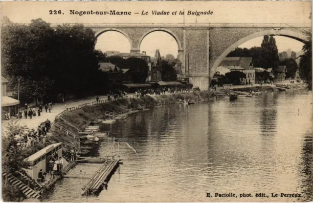 CPA Nogent sur Marne Le Viaduc et la Baignade (1348048)