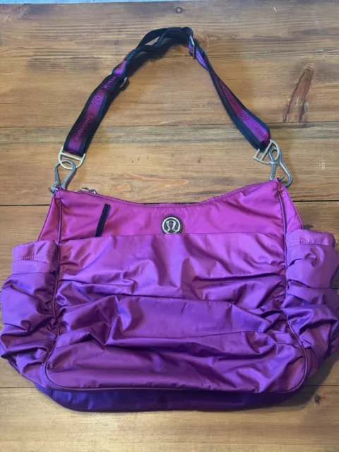 Lululemon Athletica Ombre Dewberry Purple Removable Straps Hot Yoga Hobo Bag