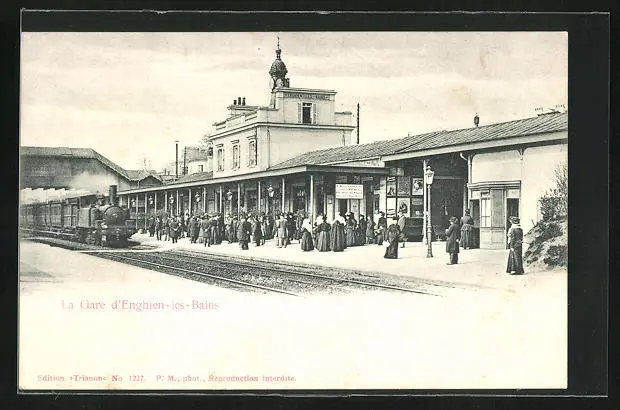 CPA Enghien-les-Bains, Passengers Waiting at Train Track for Incoming Steam Locomotive