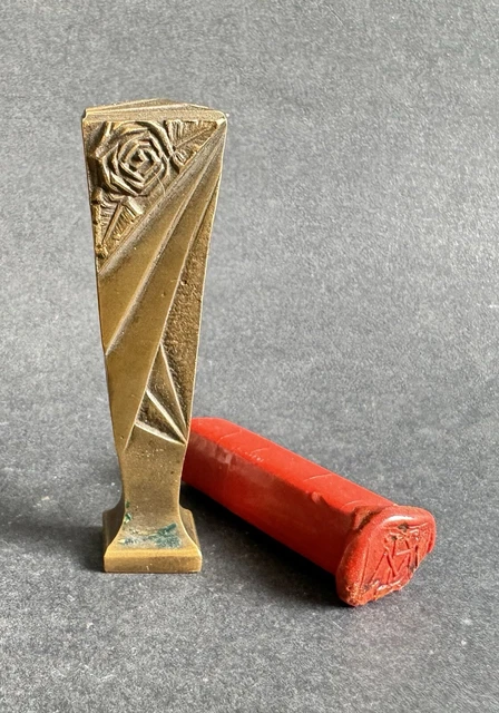Étui à Rouge à Lèvres Art Déco – Bakélite – Signé Microlux – Superbe état