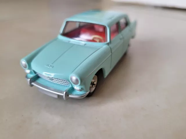 Peugeot 404 Berline bleu turquoise Dinky Toys 553 Atlas Neuf  1/43 no box