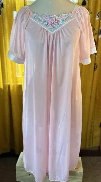 Sears Vintage Carriage Court soft pink nightgown nylon OSFA one size RN 15643