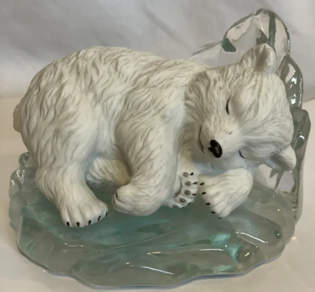 Snoozing Prince Polar Bear Figurine Hamilton Collection Little Friends Of The Ar