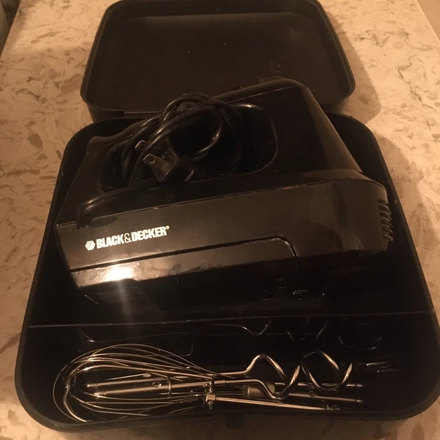 BLACK+DECKER 6SPEED HAND Mixer with 5 Attachments & Storage Case