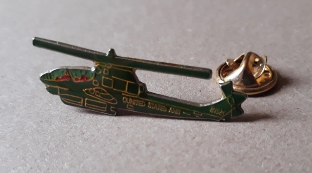 Pin's Voiture Lamborghini Rouge Epoxy - 3 Cm, Collection Auto