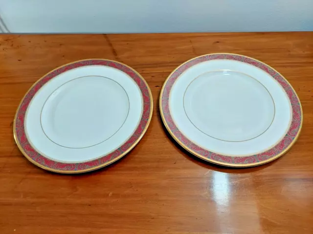 Superb Pair of Royal Doulton Martinique 8" Salad Plates