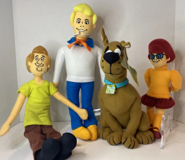 SCOOBY DOO GANG PLUSH SET -4 Pc. Scooby-Doo, Velma, Shaggy & Fred No ...