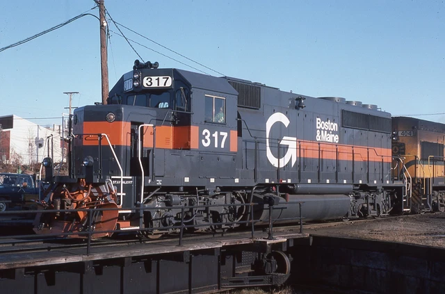 Orig Slide B&M Boston & Maine GUILFORD GP40-2 #317 - Bangor ME 1983