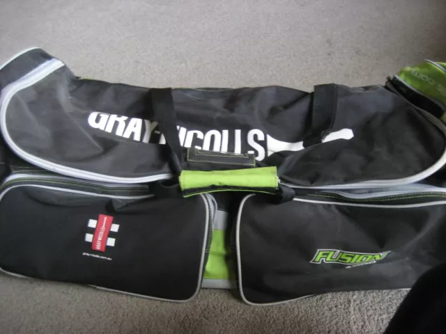 GRAY-NICOLLS Fusion Wheel Cricket Kit Bag - with cricket equipment