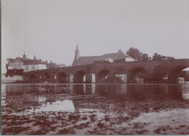 France, Montfort-le-Gesnois, Pont de Gennes Vintage print, tirage d&#039;époque,