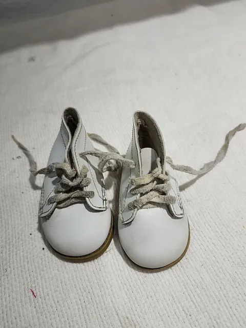 Vintage Superoos  White Leather Baby Shoes Crib Shoes Sz Unknown