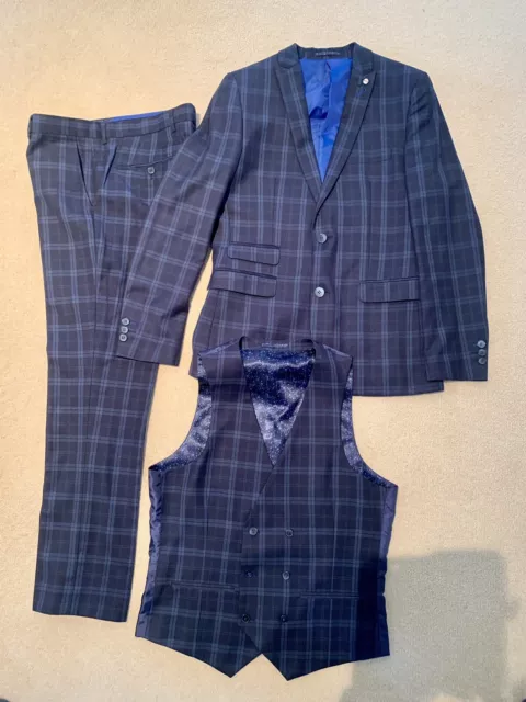 Slaters Mens 3 Piece Suit Navy Worn Once Pristine 38” Chest 32” Trsr £200 New
