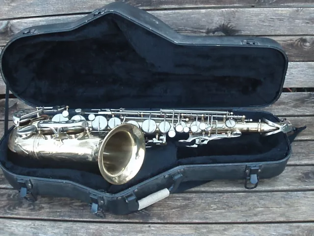 Ida Maria Grassi Altsaxophon, 60er, Jaderollen, spielt aber könnte besser sein.