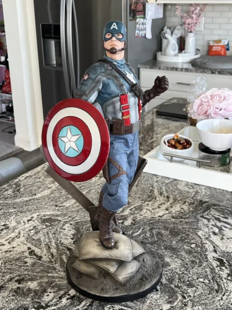 Sideshow Captain America Premium Format Figure Exclusive Statue First Avengers