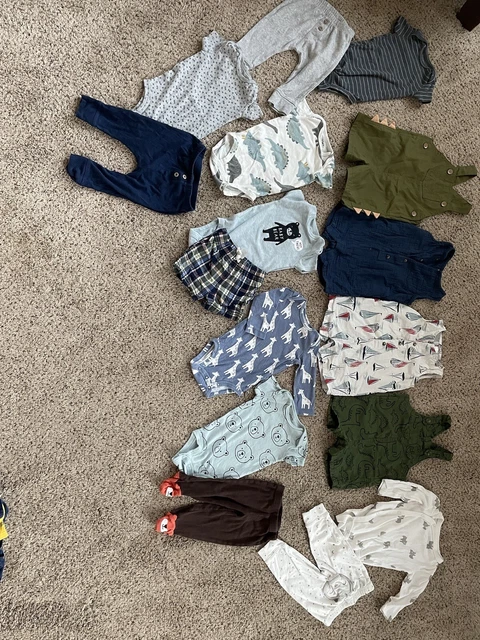 Bundle of 16 baby boy carters size 6 months
