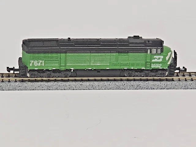 Ensemble Trix H0 : Locomotive V 200 002 + Train Rapide DB - Époque III - Son Et Lumière