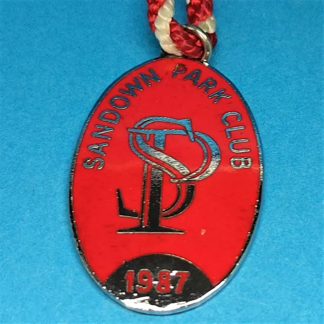 Sandown Park Horse Racing Members Badge - 1987