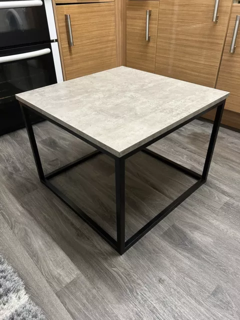 Dokkedal sales coffee table