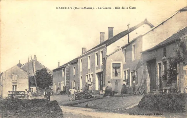 Marcilly France (Haute-Marne) - La Centre - Rue de la Gare Postcard