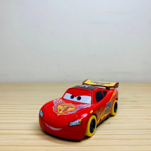 DISNEY PIXAR DIECAST Cars Lightning McQueen Carnival Cup with Yellow ...