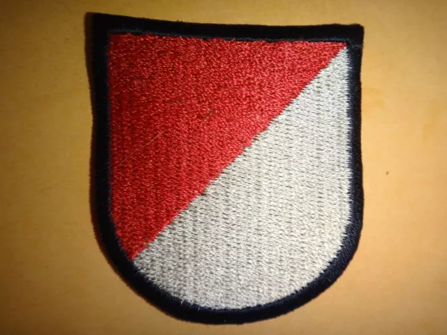 Vietnam War Flash US 17th ARMORED CAVALRY Regiment Beret Patch