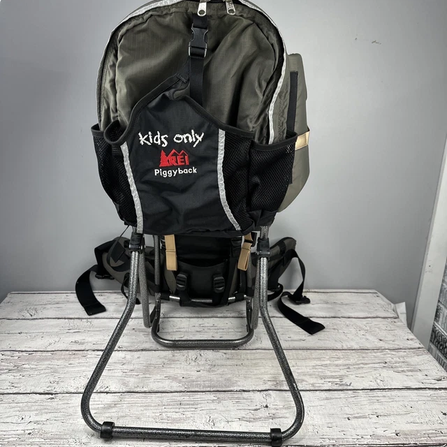Rei piggyback child on sale carrier
