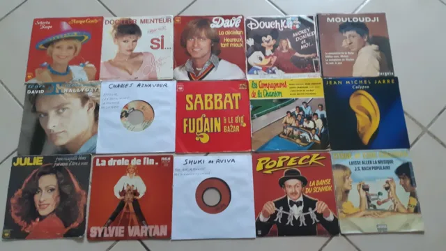 Lot de 50 disques vinyles 45 tours des années 60, 70, 80 ,90 (Lot N°12)