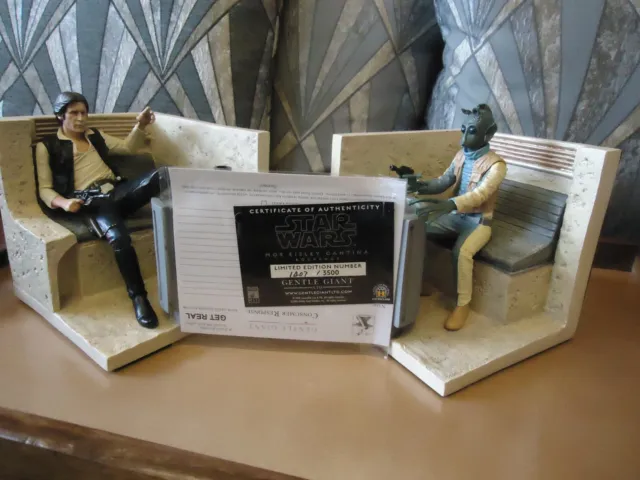 Star Wars Gentle Giant Mos Eisley Cantina Bookends Han Solo Greedo Statue