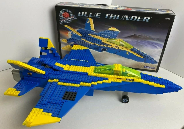 MEGA BLOCKS BLUE Thunder 9743 Pro-Builder Collector Series 690