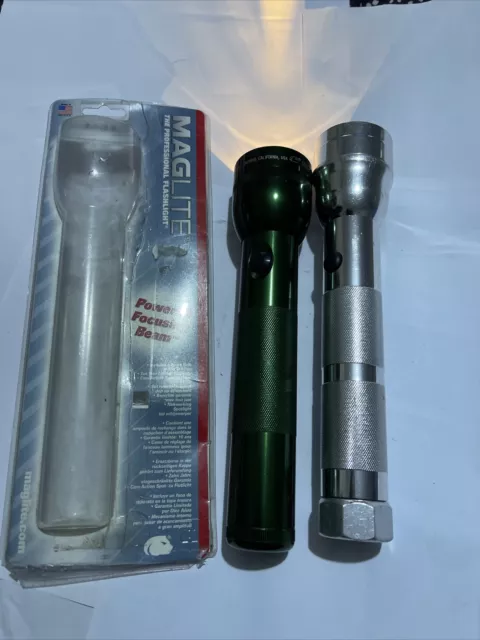 Mag Lite Green Model S2D396U. 2 Cell D Flashlight In Packing & Other For Repairs