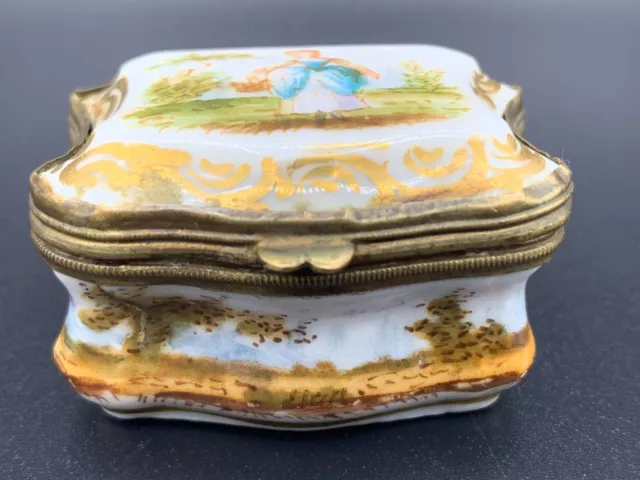 19th C. Edmé Samson for Meissen French Hand Painted Gilt Porcelain Trinket Box 3