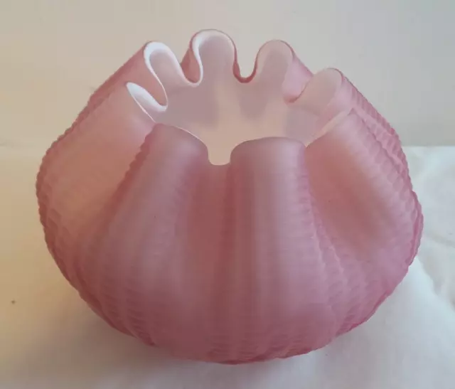 VINTAGE LG Wright Large Corn Pattern PINK CASED GLASS ROSE BOWL