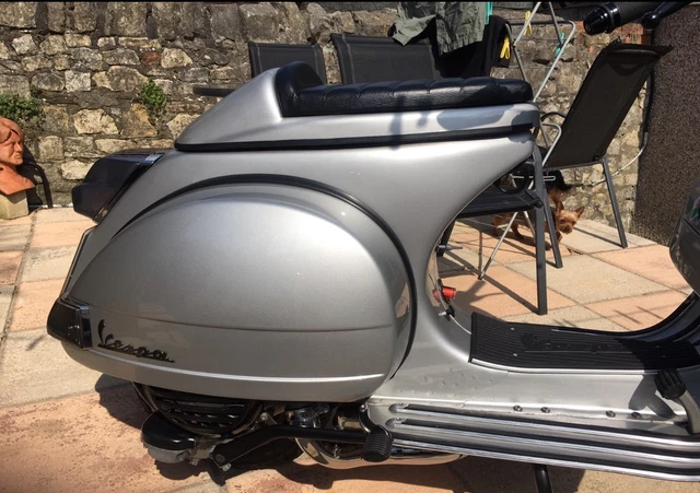 VESPA PX LML single Seat PX/T5/LML In Silver And Black