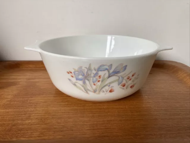 Vintage Pyrex Blue Iris Glass Round Casserole Dish - 22 cm