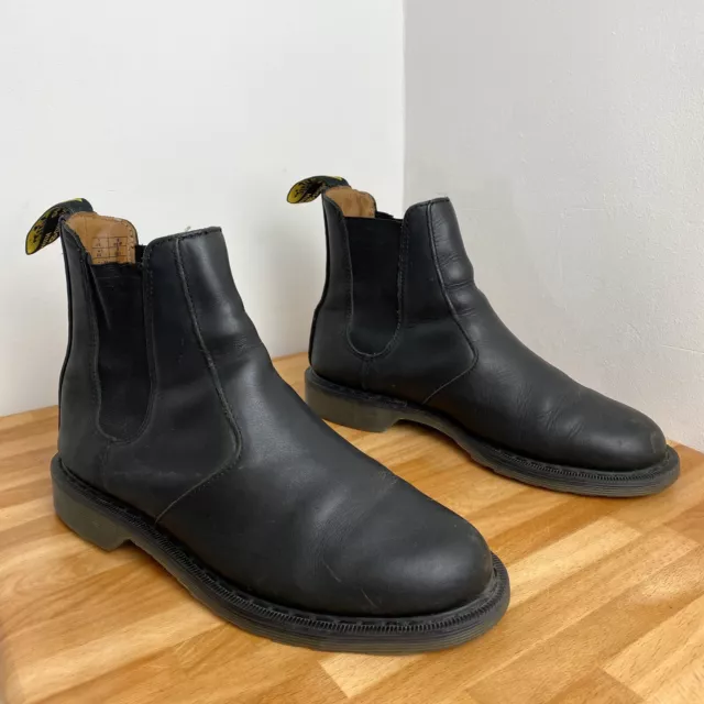 Dr martens hot sale victor