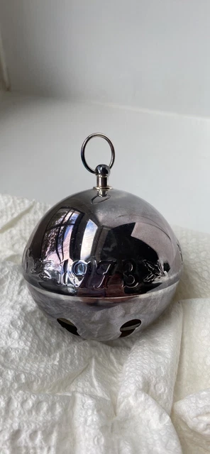 Vtg. Wallace Silversmiths Annual Christmas Silverplate Sleigh Bell Ornament 1973
