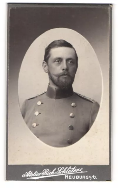Fotografie Rich. Schlüter, Neuburg a. D., Soldat in Uniform Rgt. 15 mit Vollbar