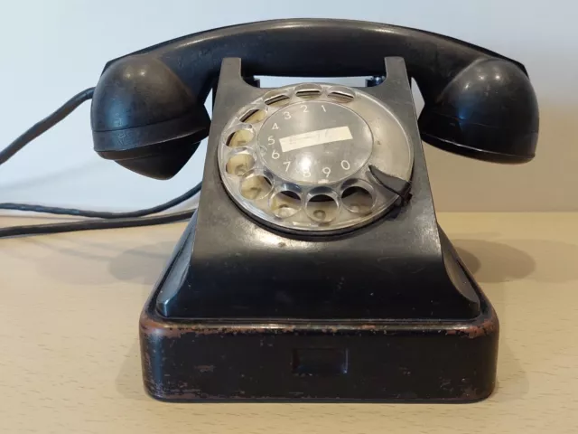 Sowjetunion Schwarzes Bakelit-Drehtelefon VEF Nr. 22.  Original der UdSSR