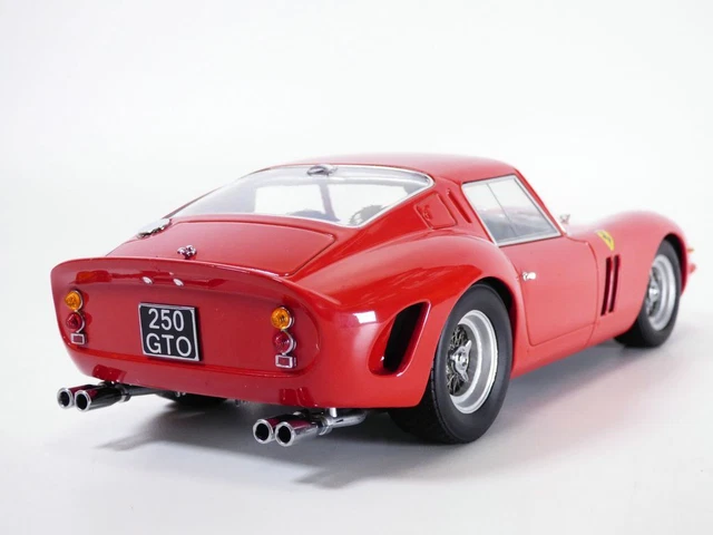 FERRARI 250 GTO 1962 1:18 Hot Wheels EUR 70,00 - FR