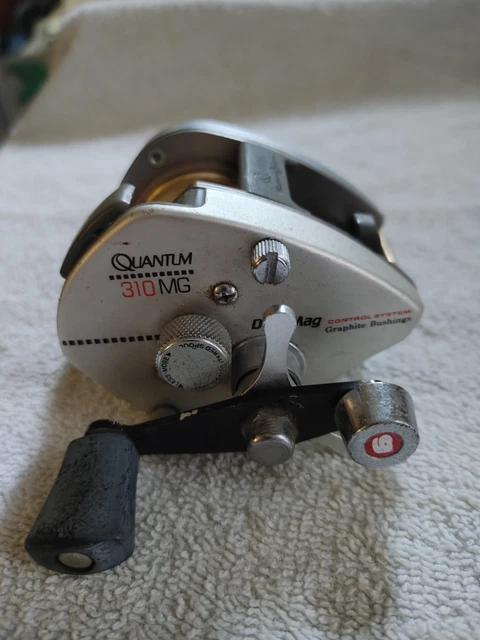 VINTAGE FISHING REEL Quantum 1310 MG Japan Nice rods reels n