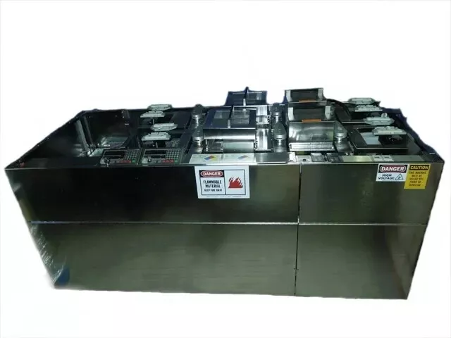 SVG MODEL  8826 Dual Track Photoresist Coater