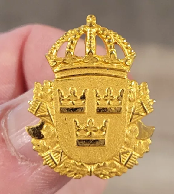 Sweden Police Gold Hat Badge