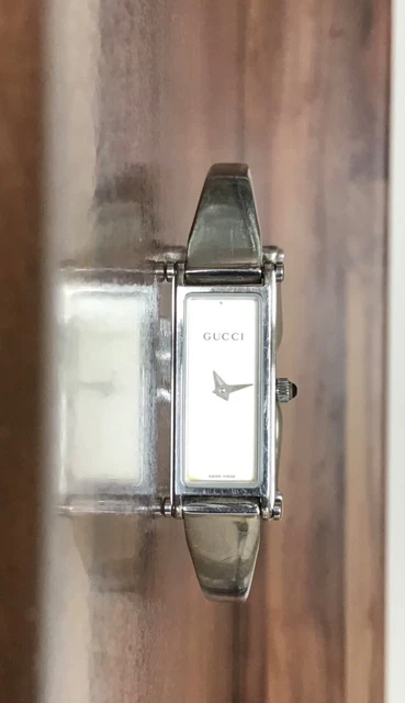 Gucci silver online bangle watch