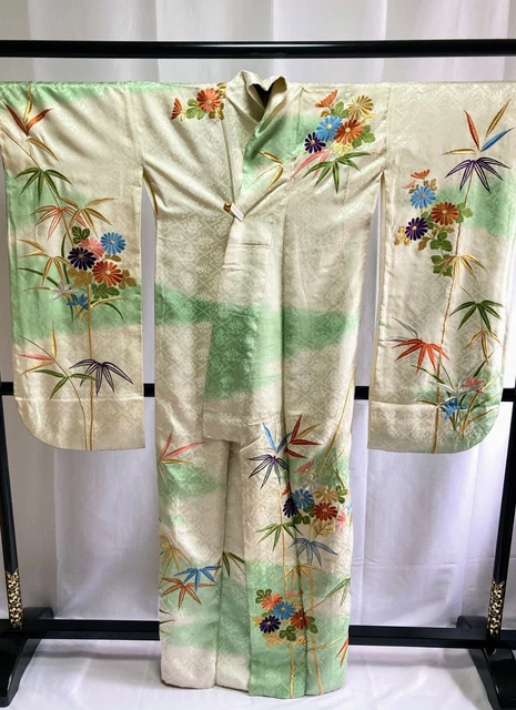 Vintage Japanese Silk kimono - Furisode Kimono robe with beautiful embroidery 3