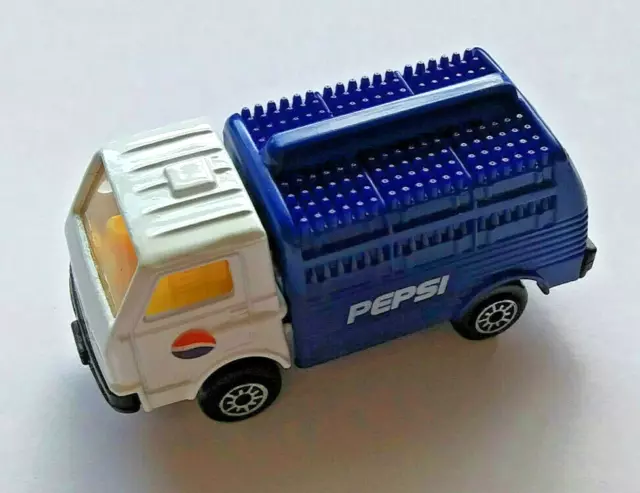 Maisto PEPSI Cola Cab Over Delivery Truck, 1:64 Scale Die Cast Metal Truck Rare!