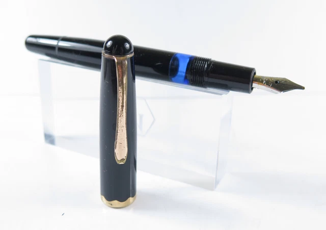 Alter Montblanc 042 mit einer OB Feder diese leider im desolaten Zustand