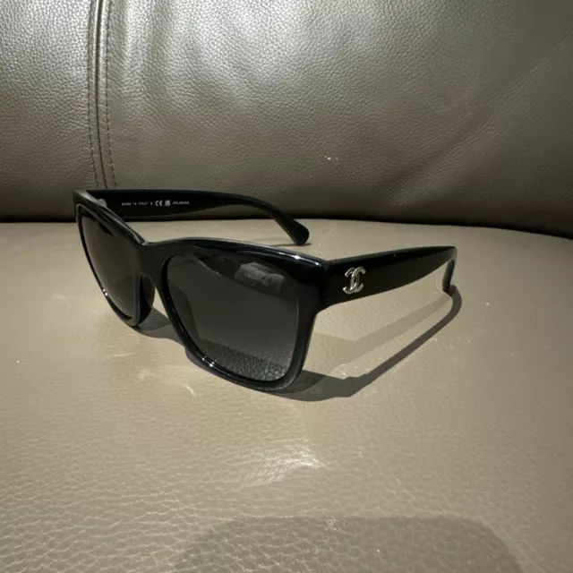 CHANEL SUNGLASSES WITH Original Bag Case and Box Black Glamorous