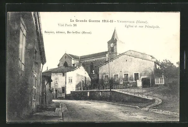 CPA Vadonville, La Grande Guerre, Eglise et rue Principale